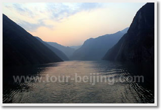 Chongqing Yichang Yangtze River 4 Day Cruise Tour